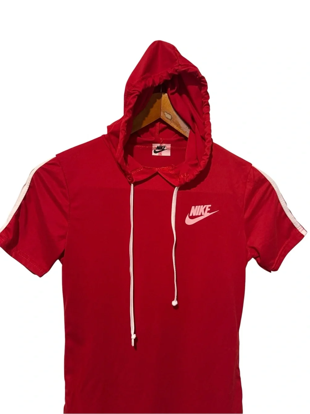Nike Red Hooded Short Sleeve Athletic Tee with White Accents Size L